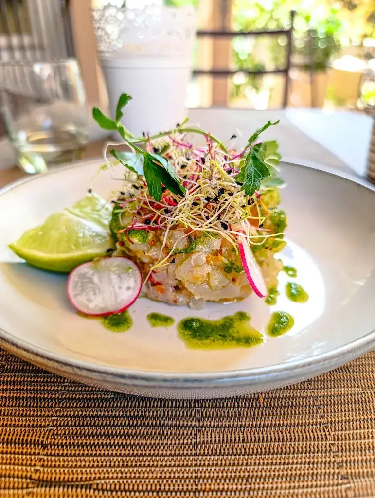 Swan's side_Bandol_slider_image_3