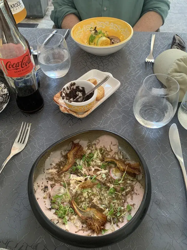 Mavi Lopez_Le Shardana_Bandol_review