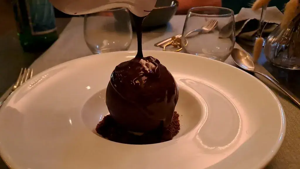 Le Shardana_Bandol_slider_image_2