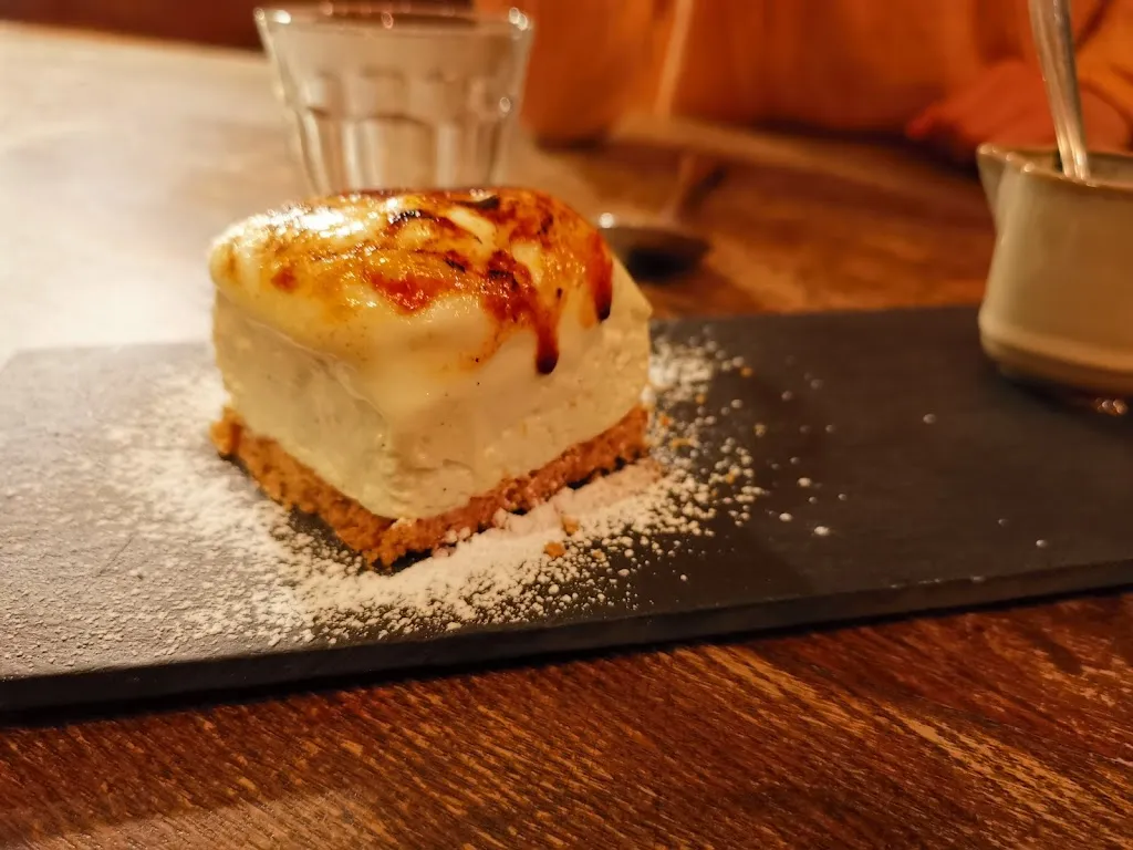 Claudio Kuenzler_De la Terre au Vin_Bandol_review