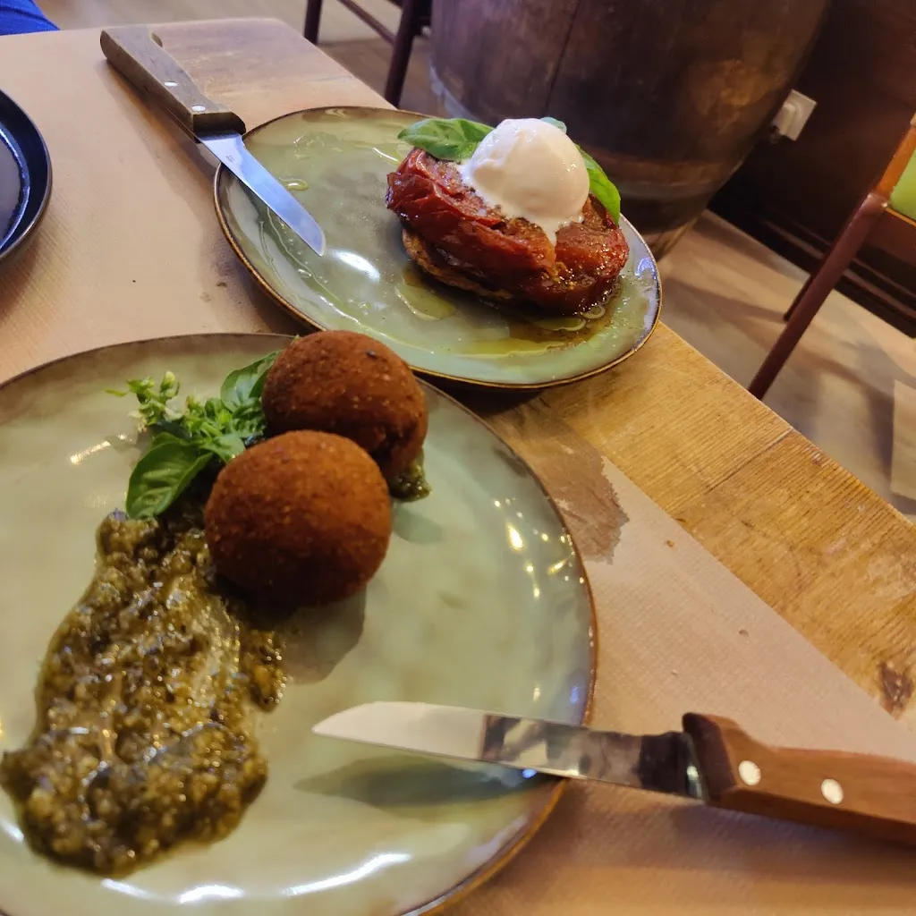 De la Terre au Vin_Bandol_slider_image_3