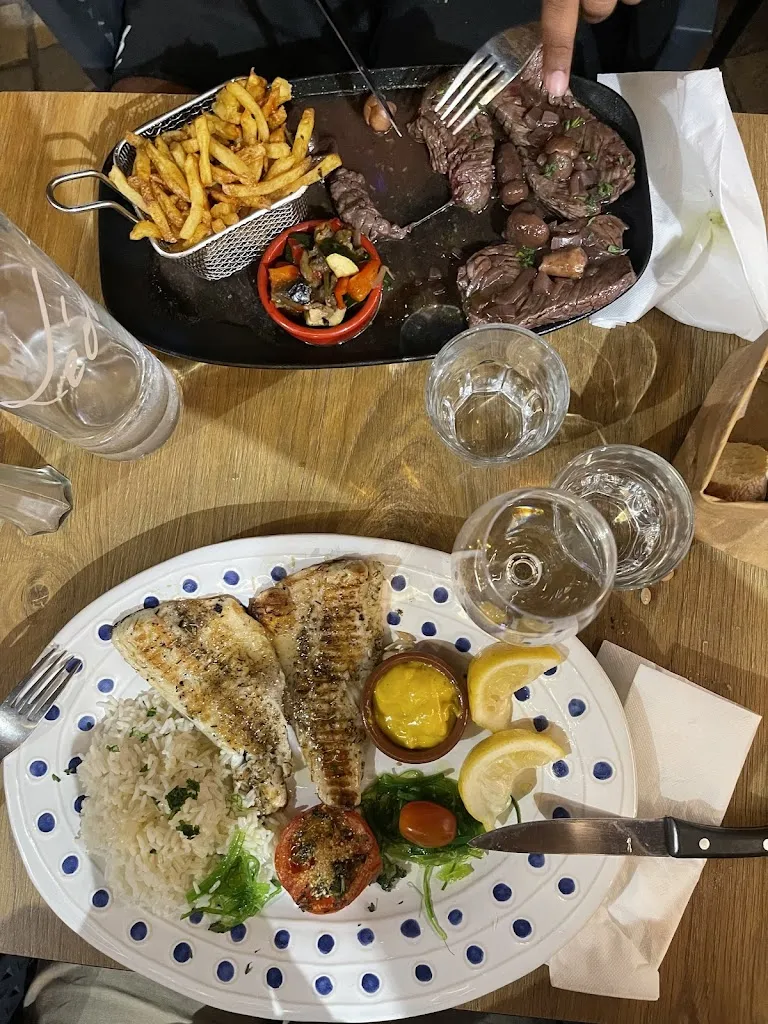 Le Café Bandolais_Bandol_slider_image_3