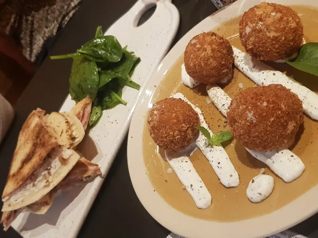 Laetitia Vittori_Céciliano_Bandol_review