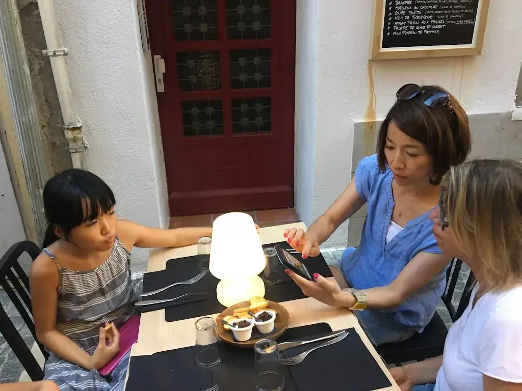 Kaneko Tetsu_L'ALCÔVE_Bandol_recensione