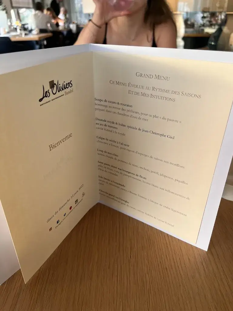 Menu_Restaurant Les Oliviers - Recommandé Guide Michelin_Bandol_image_4
