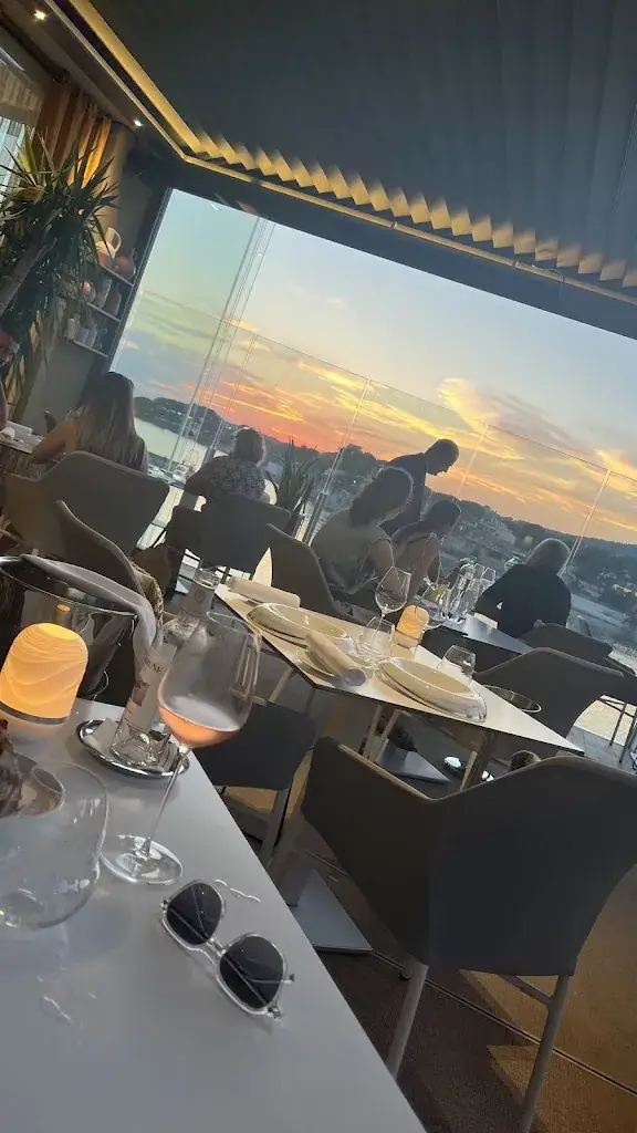 Dimitar Vi_Restaurant Les Oliviers - Recommandé Guide Michelin_Bandol_review