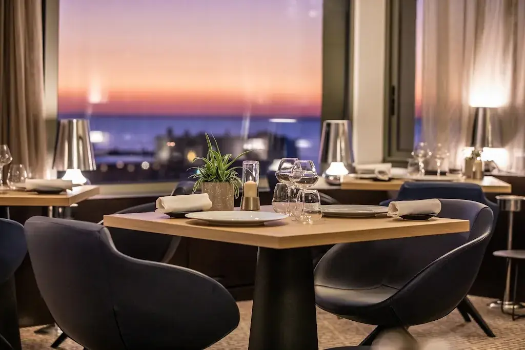 Restaurant Les Oliviers - Recommandé Guide Michelin_Bandol_slider_image_1