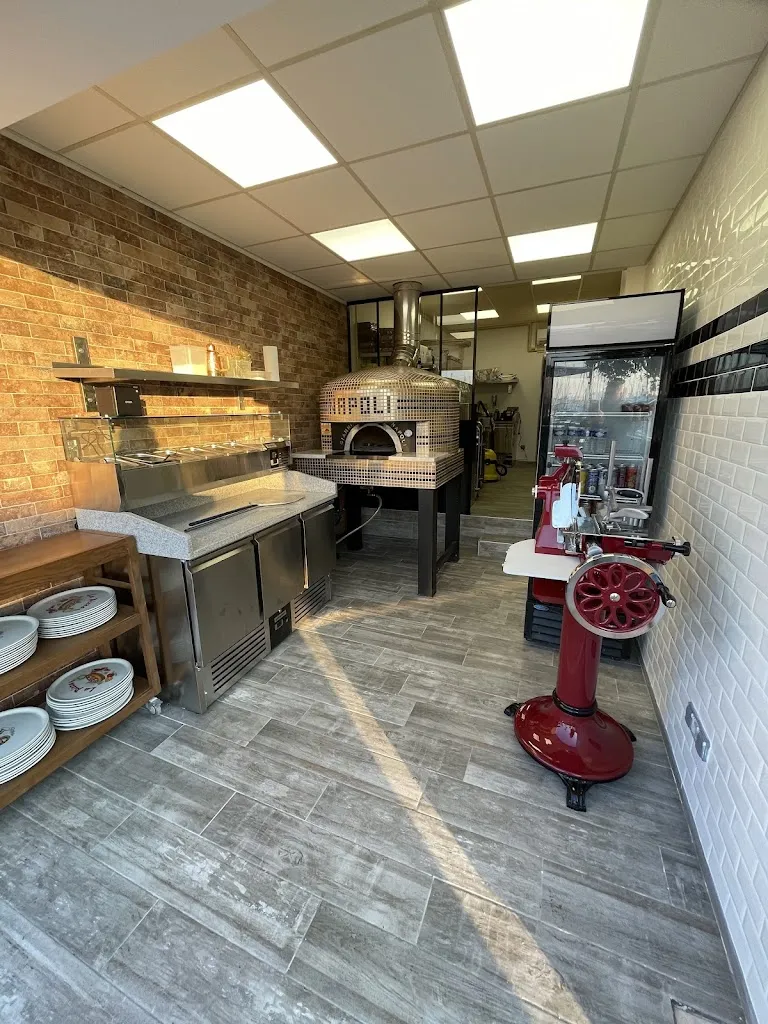 Pizzeria Sandro gelato restaurant in Bandol