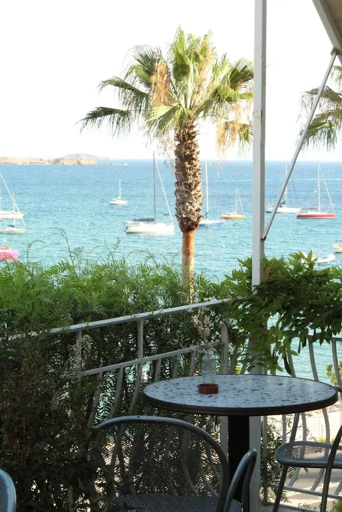 Louvy_Bandol_slider_image_1