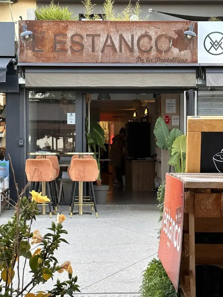 L'EstancobyChezGeorges. restaurant in Bandol