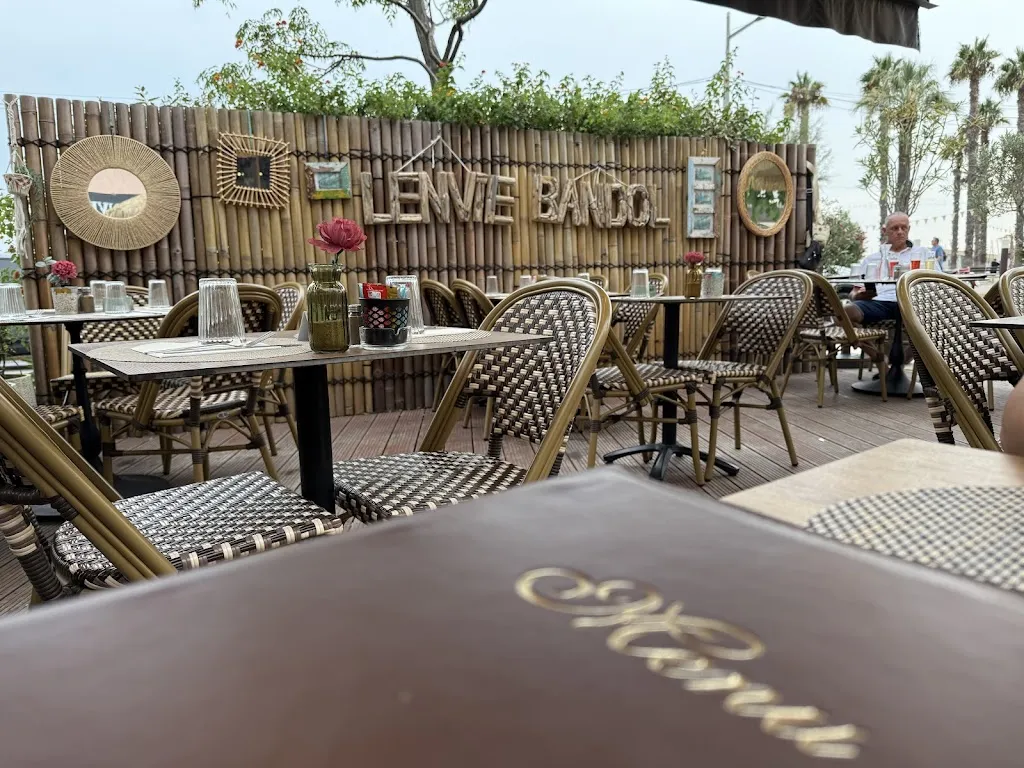 L'Envie_Bandol_slider_image_2