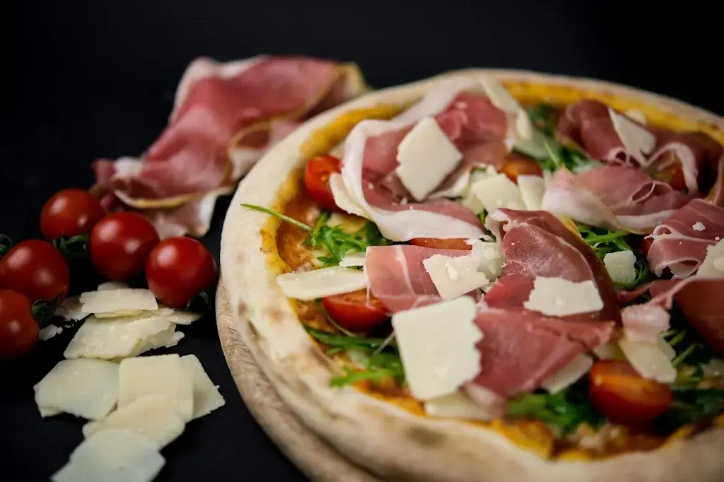 PIZZERIA DELLA STAZIONE BANDOL_Bandol_slider_image_2