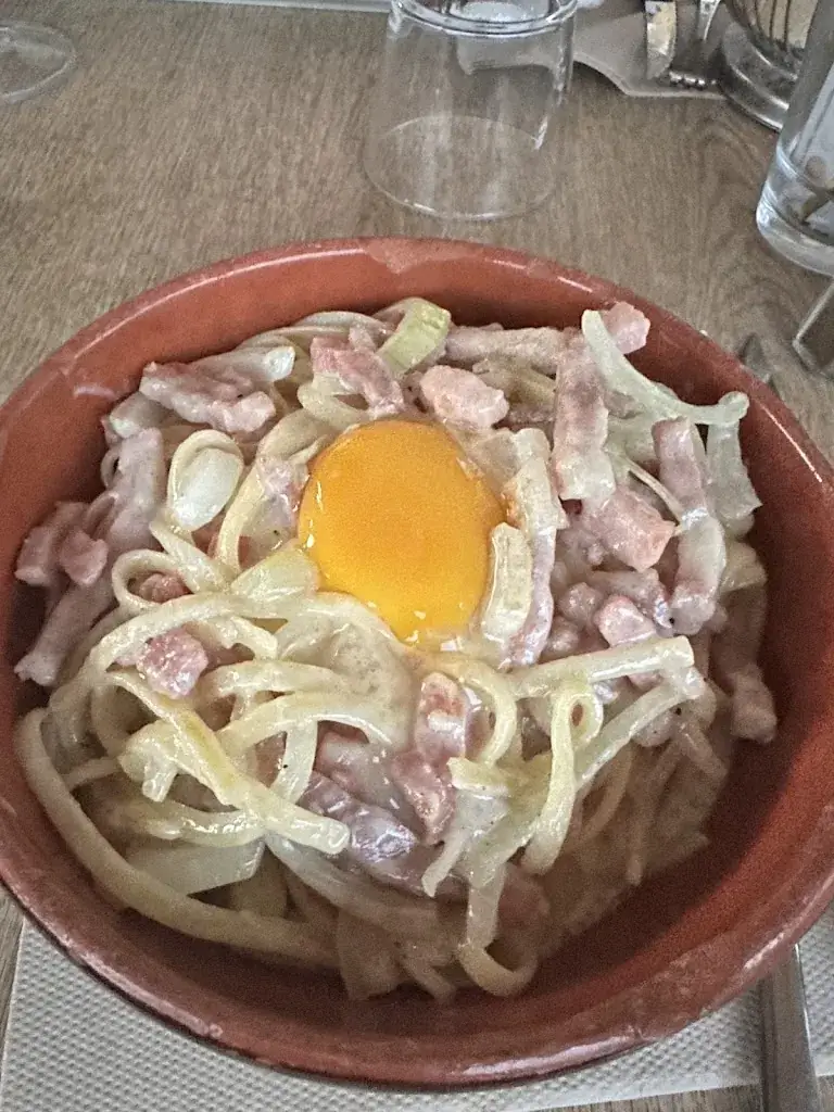 Carl Newlands_Restaurant Bandol O'37_Bandol_recensione