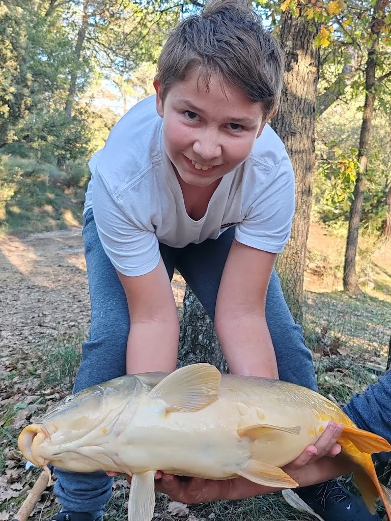 agnes blanc_LE LAC DE L'AILLADE_Beaumont-de-Pertuis_recensione