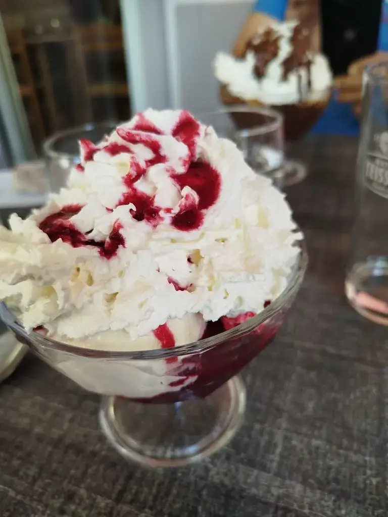 Christelle “Chris” L_Restaurant les Copains_Barcelonnette_recensione