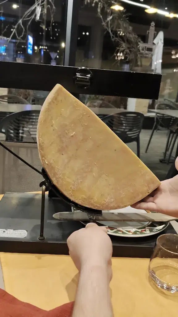 Restaurant Brasserie le Gaudissart_Barcelonnette_slider_image_2