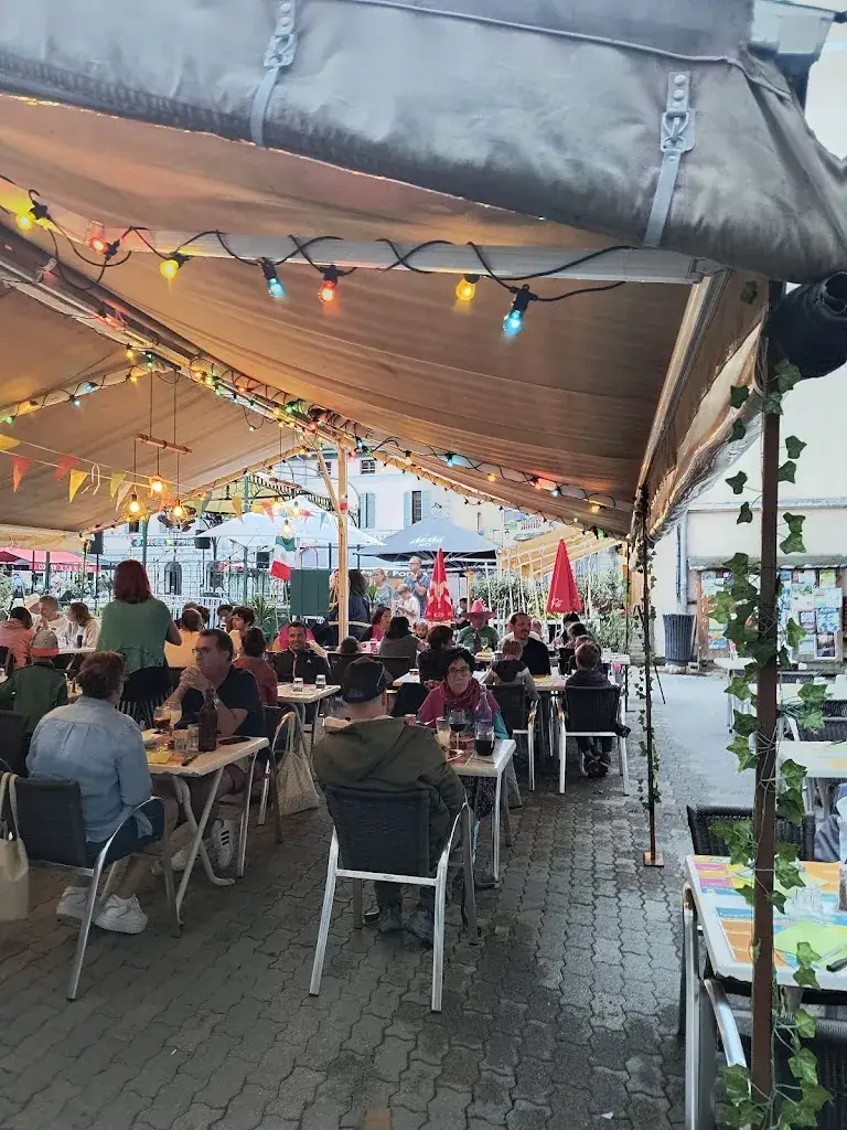 Restaurant la Guinguette à Barcelonnette_Barcelonnette_slider_image_1