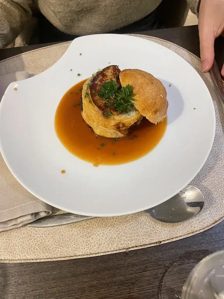 Lou Duke_Auberge de Charade_Royat_review