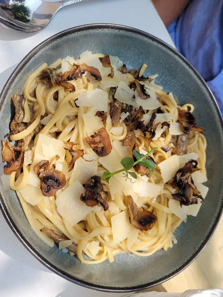 Lea Decaix_Restaurant Côté Jardin_Barcelonnette_review