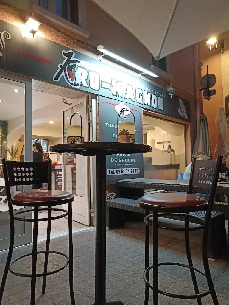 Lorenzo Balbo_Le Kro-magnon_Barcelonnette_review