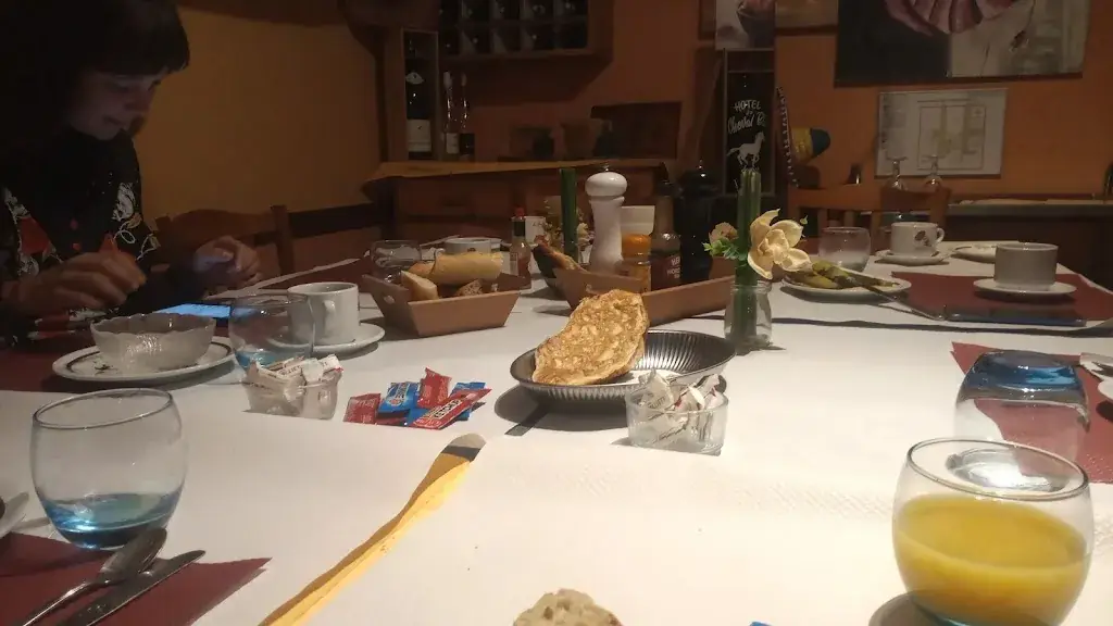 Menu_Restaurant Le Cheval Blanc_Barcelonnette_image_8