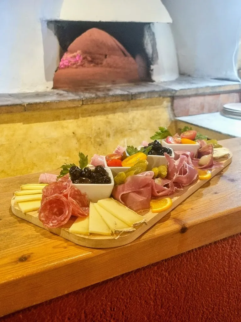 Restaurant Le Tampico_Barcelonnette_slider_image_2