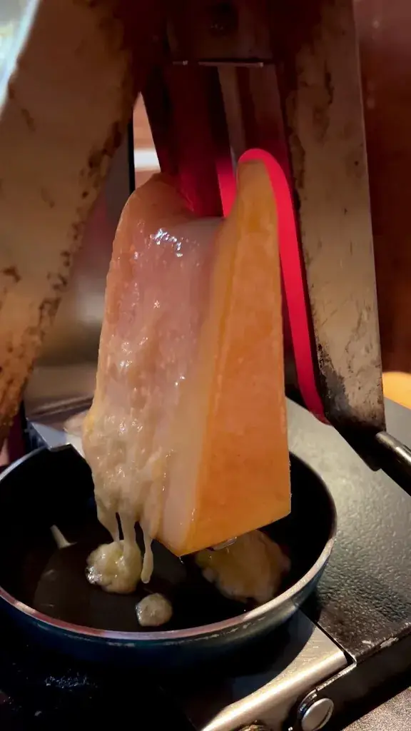 Le Chalet Gourmand_Uvernet-Fours_slider_image_2