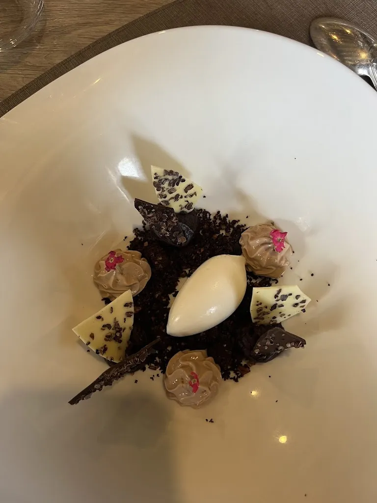 Benoît Fontaine_L'Henri IV_Neuilly-le-Réal_recensione