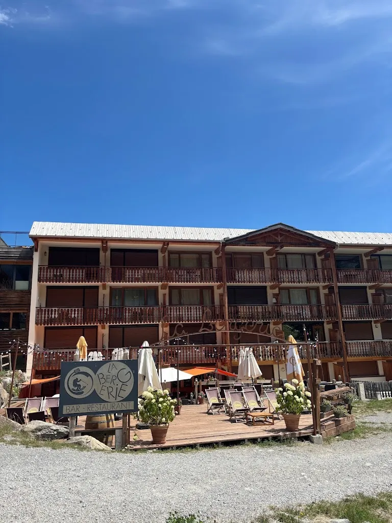 La Bergerie_Uvernet-Fours_slider_image_3