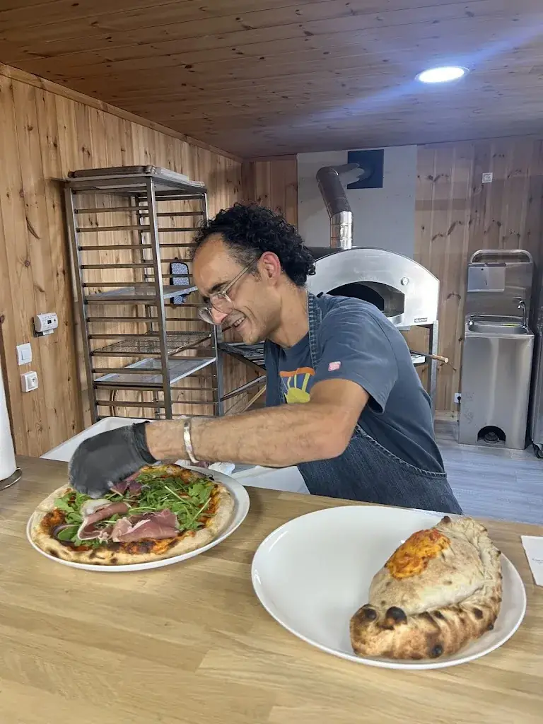 Tim Vitale_Pizza Casa_Barcelonnette_review