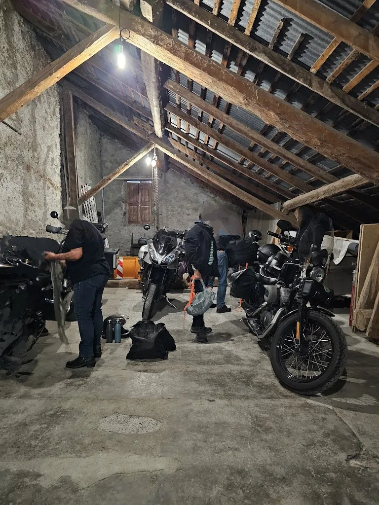 Melanie & Christophe Terrien_Gite Auberge L'Eterlou_Faucon-de-Barcelonnette_recensione