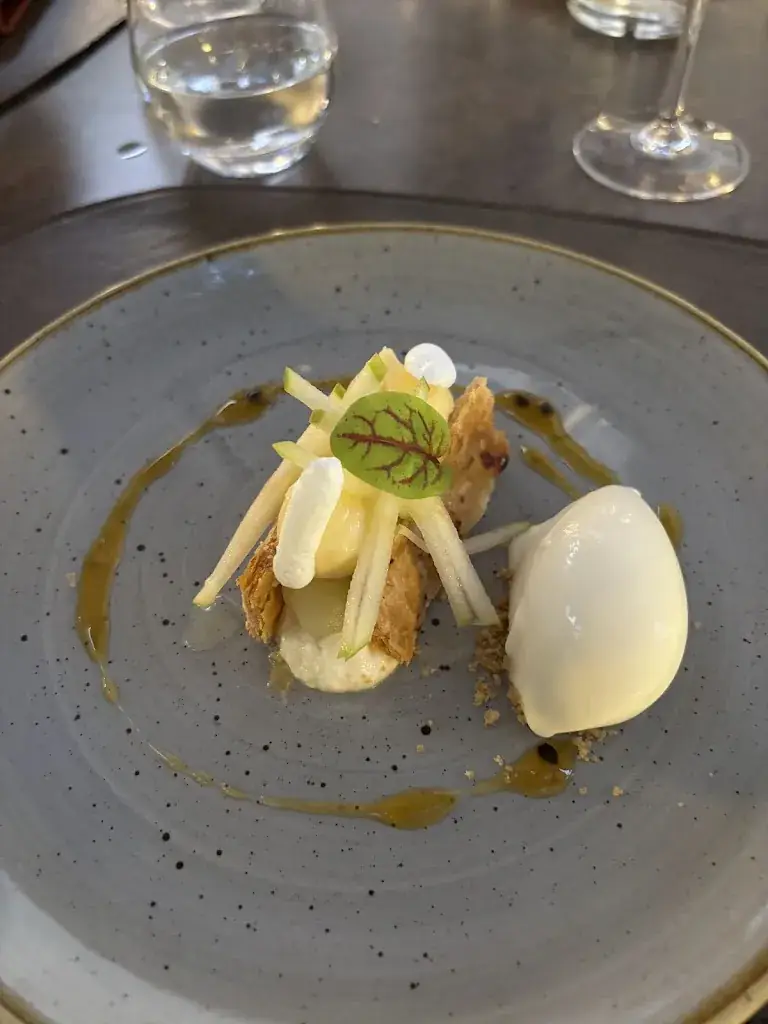 Lauren Olmeda Moore_La Table de Sorgues - Restaurant_Sorgues_review