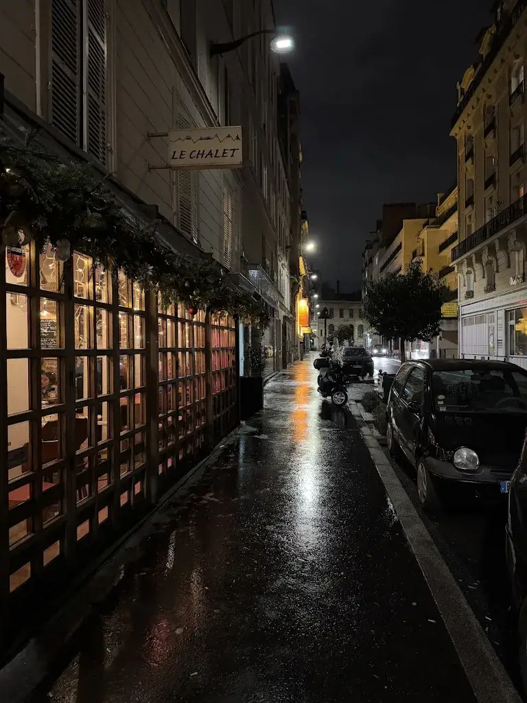 Gulderen Deniz_Le Chalet De Neuilly_Neuilly-sur-Seine_review