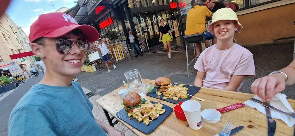 Stuart Burnhope_Le corner by 3 tapas_Beausoleil_review