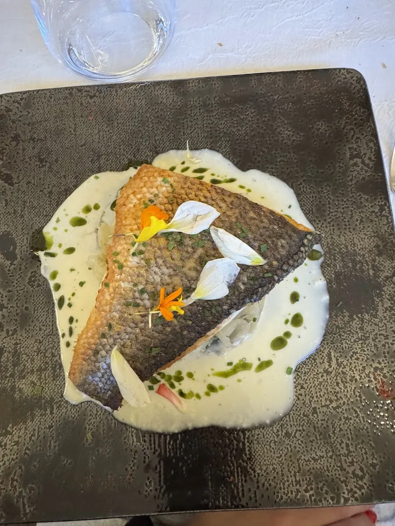 Aleksandra_Lily de Neuilly_Neuilly-sur-Seine_review