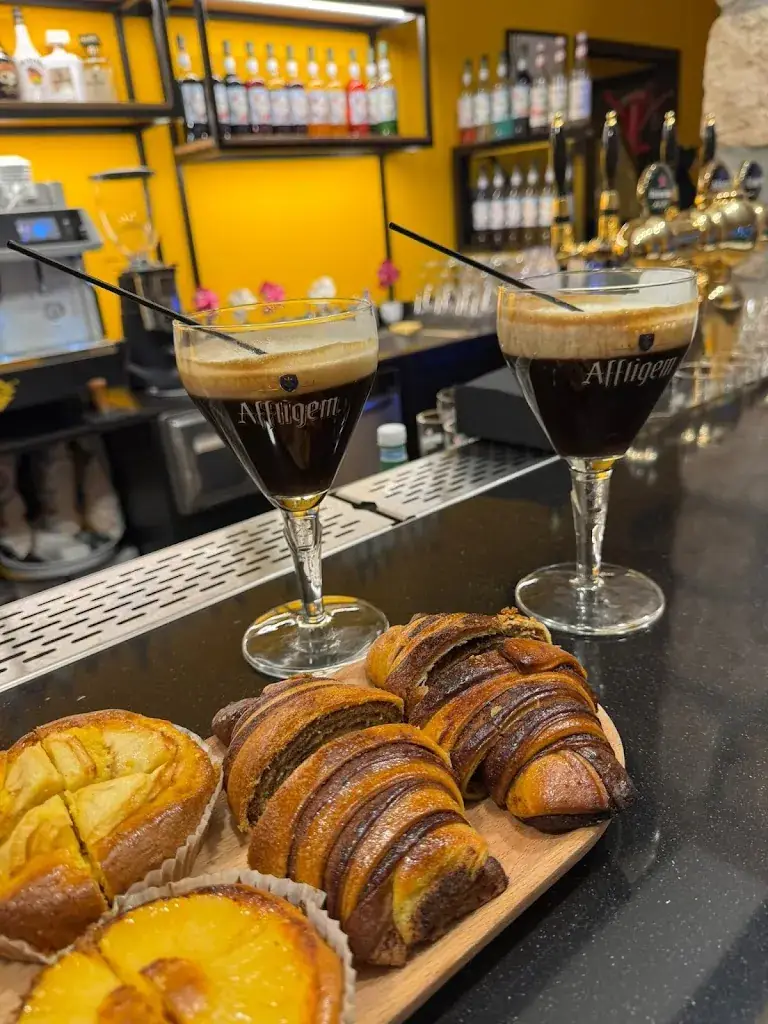 Zeits Bar_Beausoleil_slider_image_3