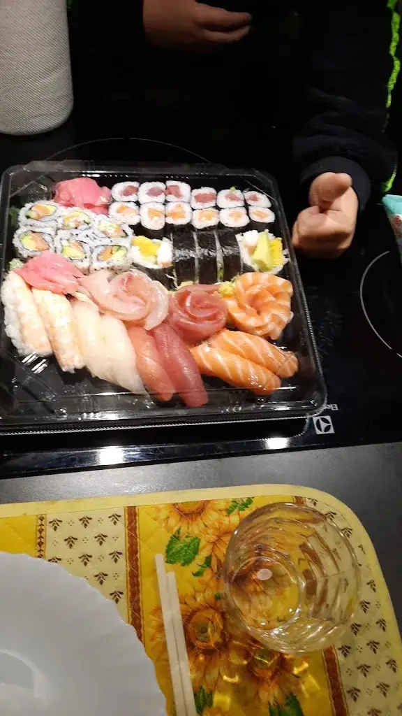 Menu_Deli Sushi_Beausoleil_image_4