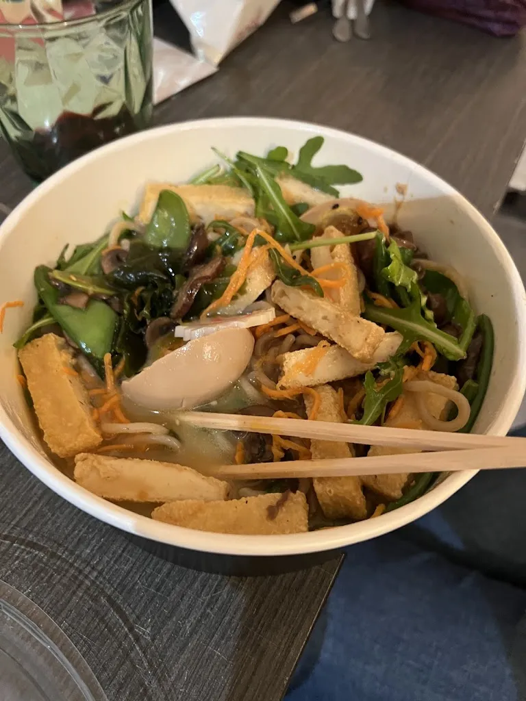 llarausa_Ramen toi sushis_Beausoleil_review