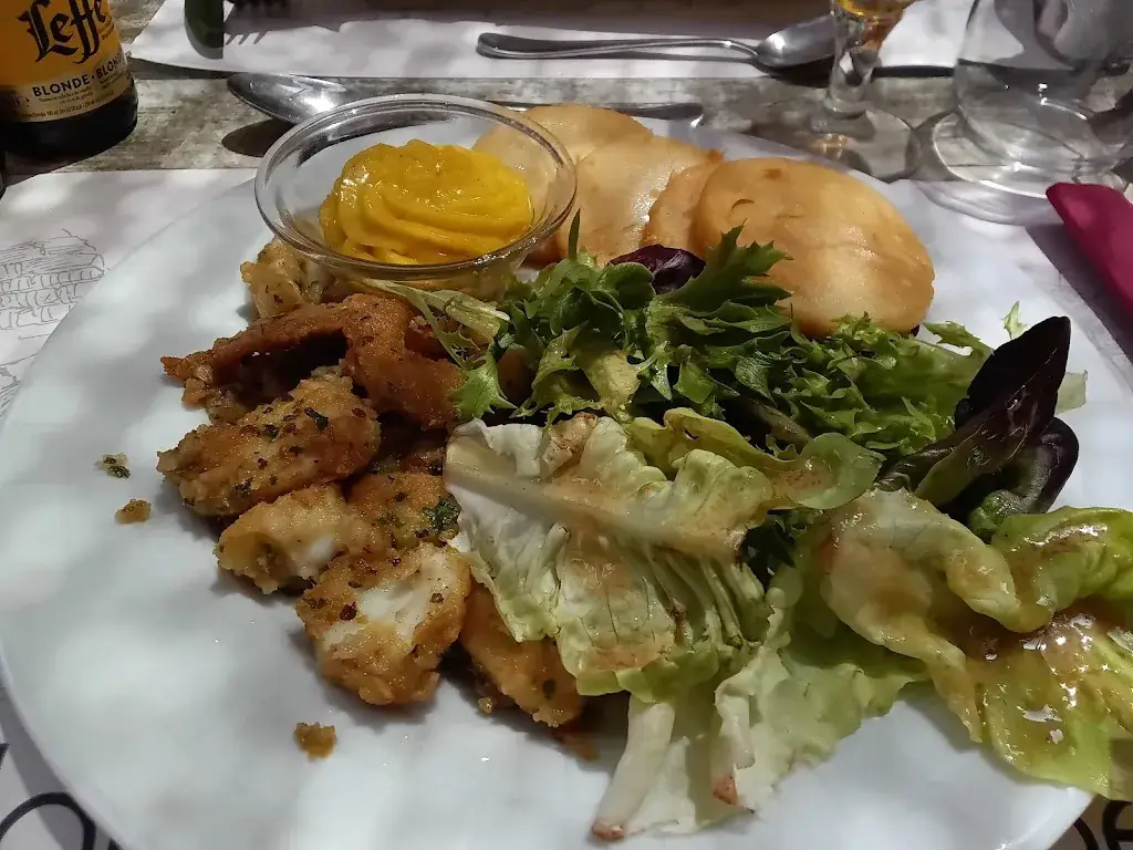 Eva gabanyi-szathmary_Le Moulin du Gapeau_Belgentier_review