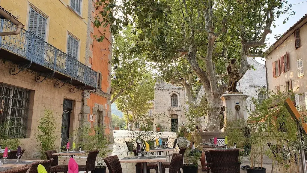 Justina Ž_Lou Pitchoun_Solliès-Pont_review