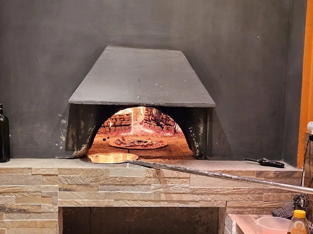 Pizza Bella ( bruna Thibault)_Belgentier_slider_image_2