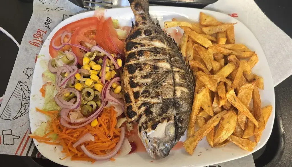 Fusion Grill_Marseille_slider_image_2