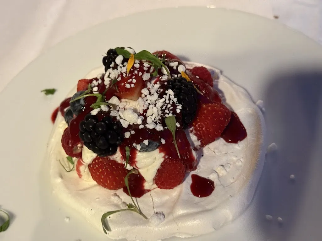 John-Marc Clark_Café la Jatte 2 - Le Restaurant_Neuilly-sur-Seine_review