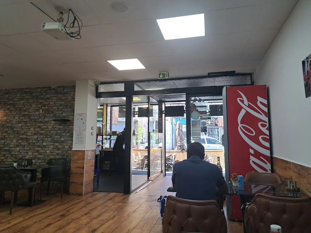 Oussama Nairi_Turkish Street Food_Marseille_review