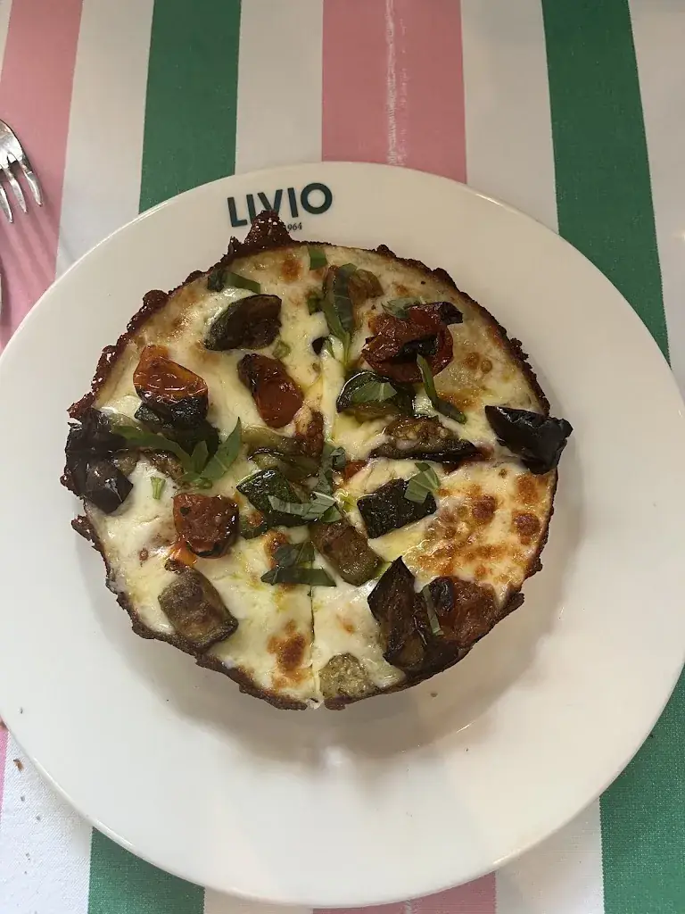 Nico M_Livio_Neuilly-sur-Seine_recensione