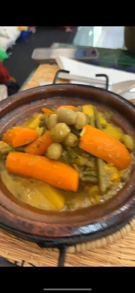 Maya Sharif_L'escale marocaine_Marseille_review