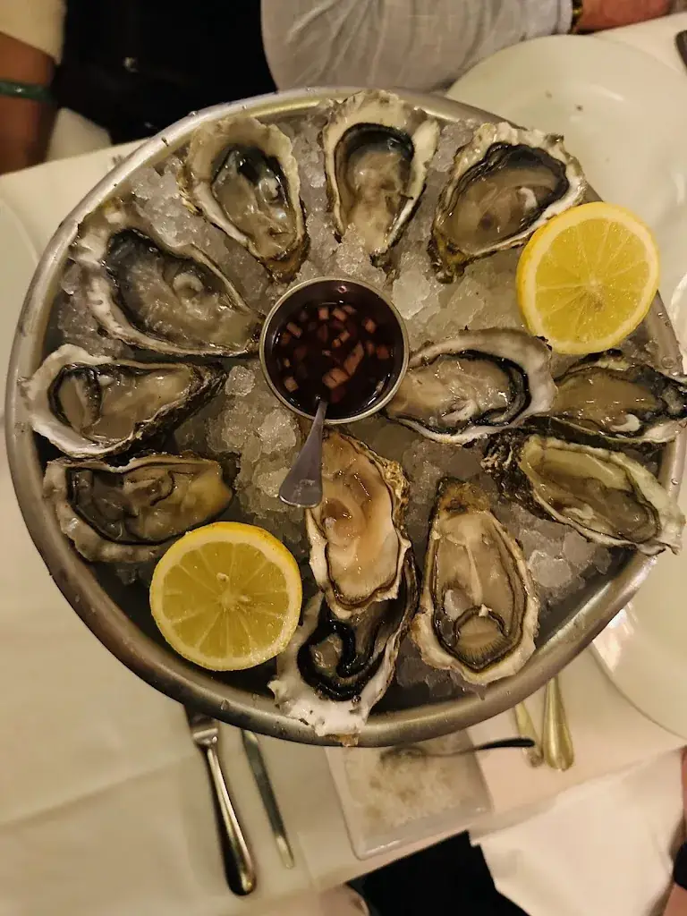 Lorinda Horner_Le Sébillon_Neuilly-sur-Seine_review