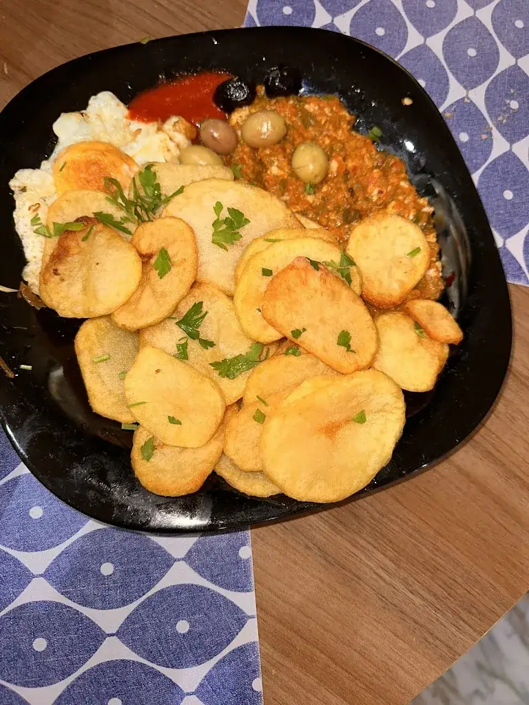 Sérine Rouis_Le Comptoir Tunisien_Marseille_review