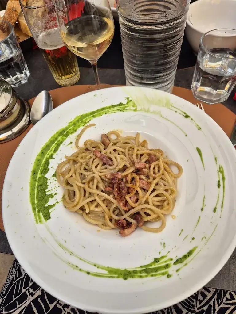 Pasta E Basta_Bédoin_slider_image_3