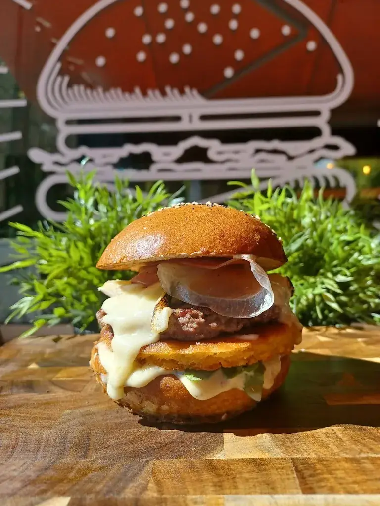 THE HOME RESTAURANT by Lionel Ravel Vice-champion du monde 2025_Bédoin_slider_image_3